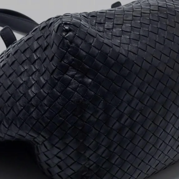 Bottega Veneta Large A-Shape Woven Intrecciato Black Tote Handbag - Picture 6 of 14